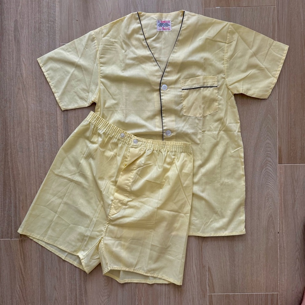 1960s Permanent Press Yellow Short Sleeve Cotton Pajama Set
